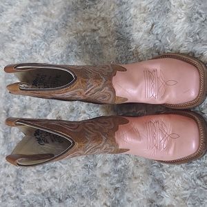 Cowgirl boots pink with brown tops size 11
